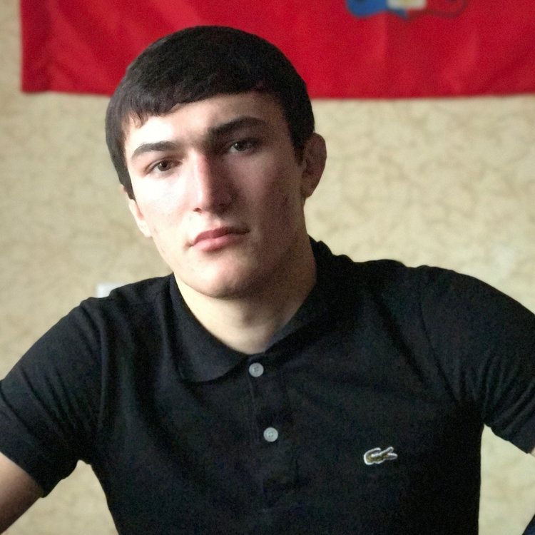 Адамов ахмед. Адамов ахмед