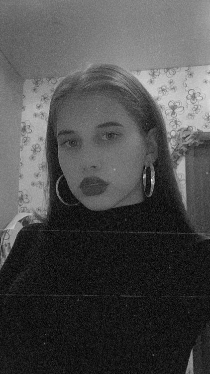 Ксения чеснокова тольятти фото Ксения Чеснокова, 20 лет, Балаково, познакомится с парнем в возрасте 18 - 23 год