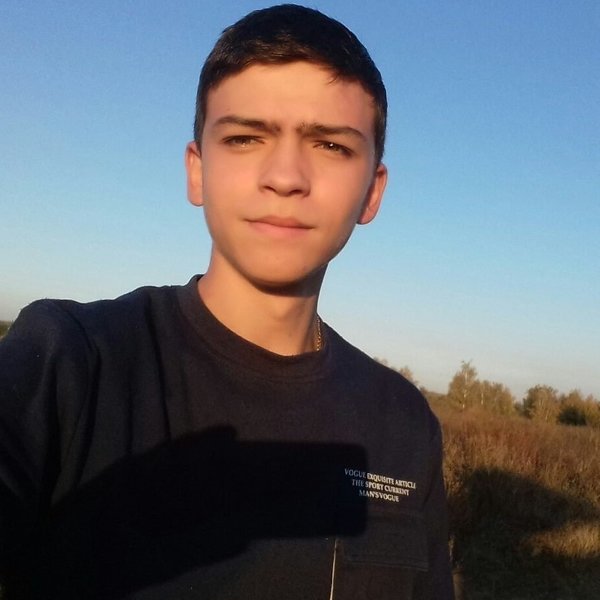 Владислав Тирон - биография, фильмография, фотографии актёра