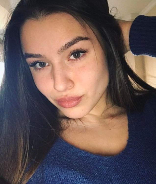 Девушка 21 год. Красивые девушки +21. Фото девушки 21 год. Фото девушки 21 год. Девушка 19 лет.