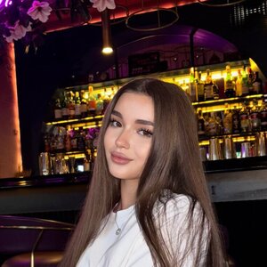 Полина