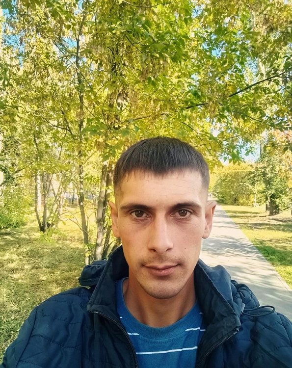 Парень искитим. Саня Лексус.