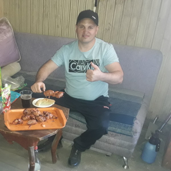 Парень искитим