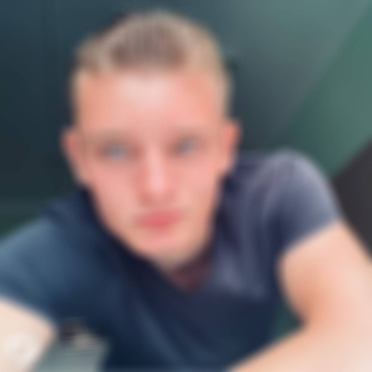 Игорь, 19 лет, Херсон. Фотография 2 из 2. Знакомства на Tabor.ru