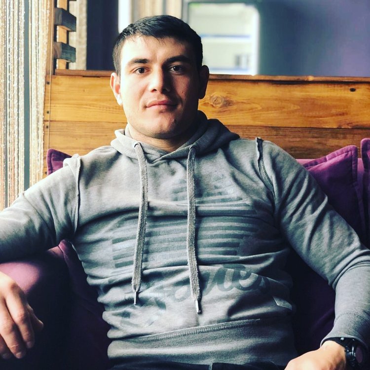 нальчик мужчины. парень ищет парня нальчик. сокаев адто. 9292525666 заурбек. работа мужчинам в нальчике.