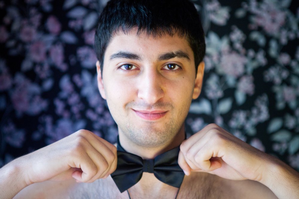 Мгер хачатрян актер. Хирург хачатрян. Хачатрян краснодар. Хачатрян краснодар. Жена вардана хачатряна.