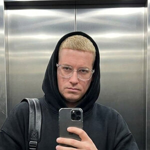 Денис
