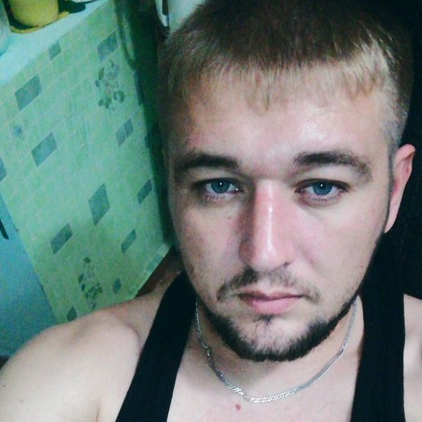Парень искитим. Парень Искитиме.